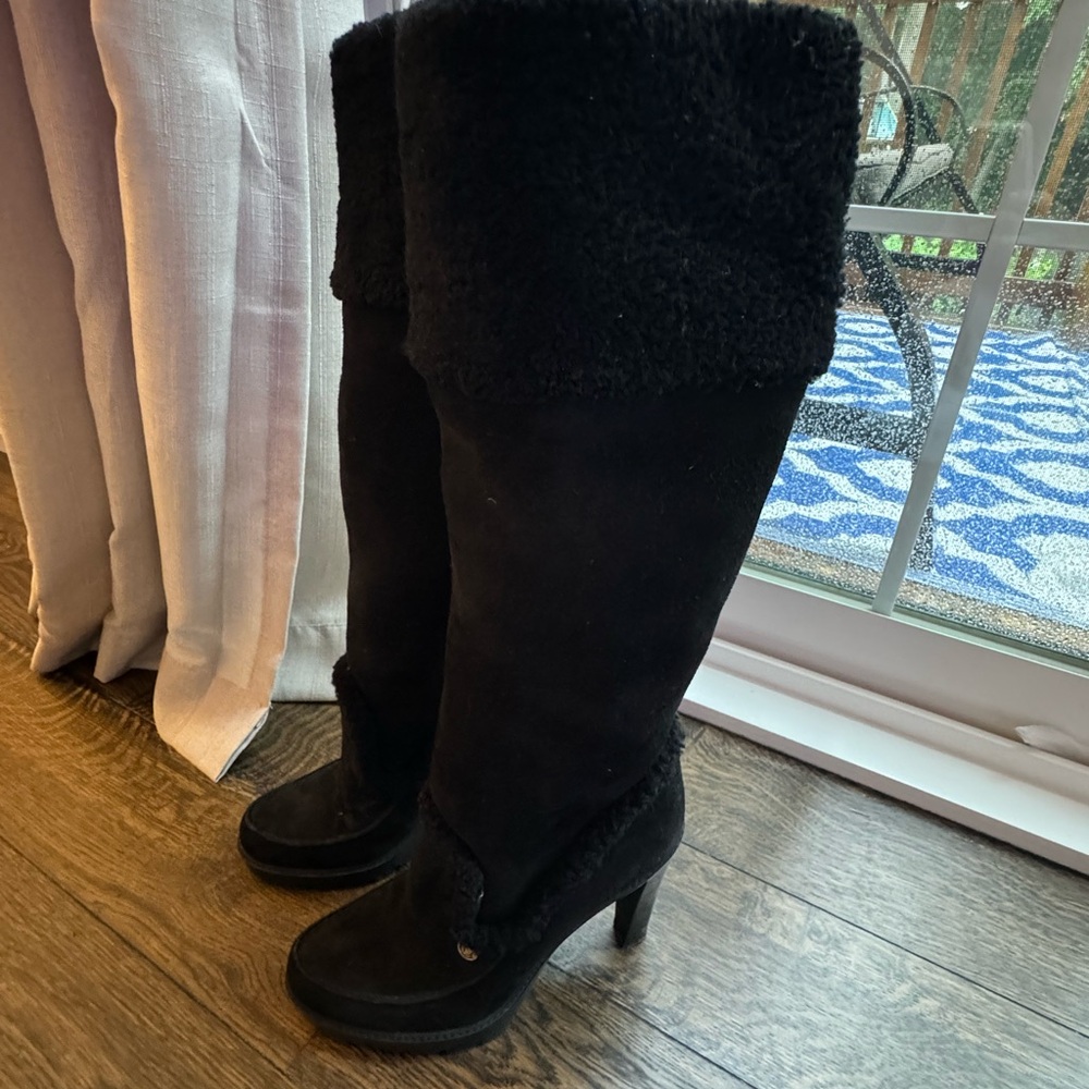 Christian Dior black suede and shearling high boots - size 39.5 - Picture 5 of 7